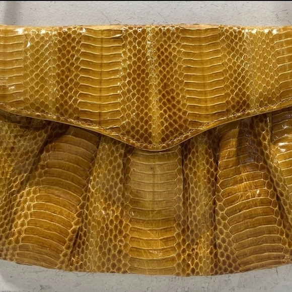 Yellow Snakeskin Pattern Shoulder Bag J Renee Shoulder Bag - Picture 3 of 7